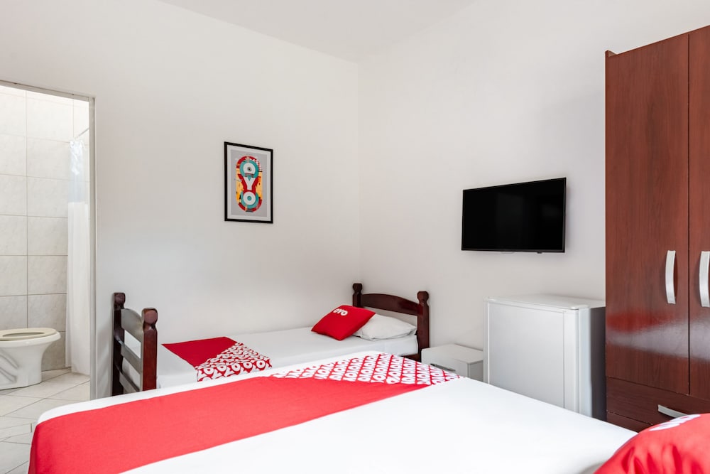 ROOM, TRIPLE, 1 DOUBLE AND 1 SINGLE BED, NO AIR CONDITION
