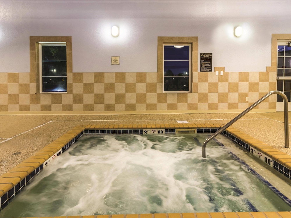 La Quinta Inn & Suites by Wyndham Fargo-Medical Center 28/60
