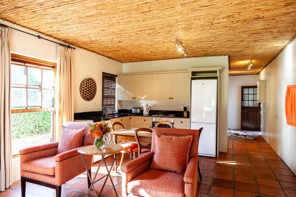 Navarre Farm Cottages 13/31