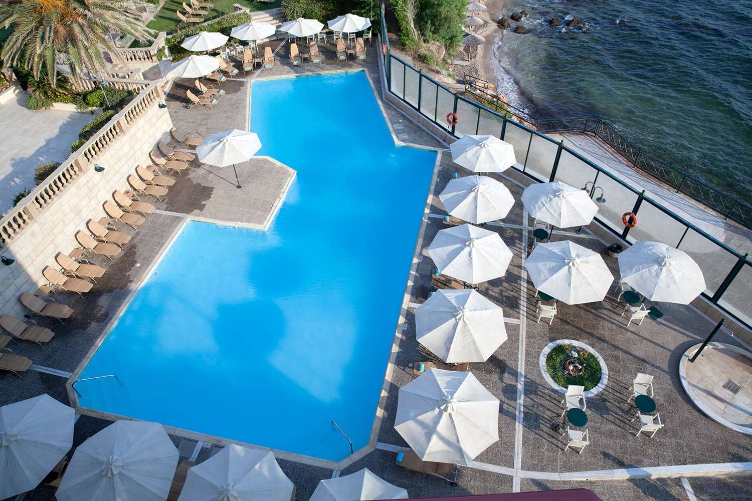 Ramada by Wyndham, Athens Club Attica Riviera 20/45