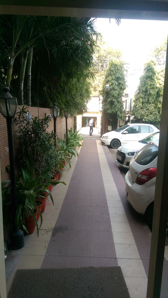 Hotel New Sunder 28/28