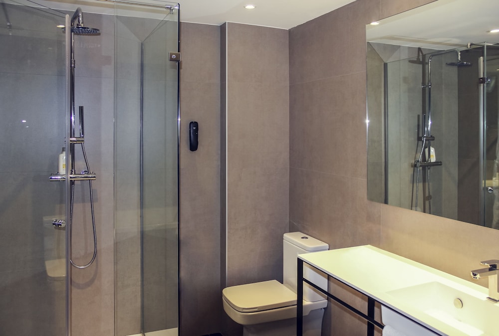 Mercure Madrid Centro Lope De Vega 74/75