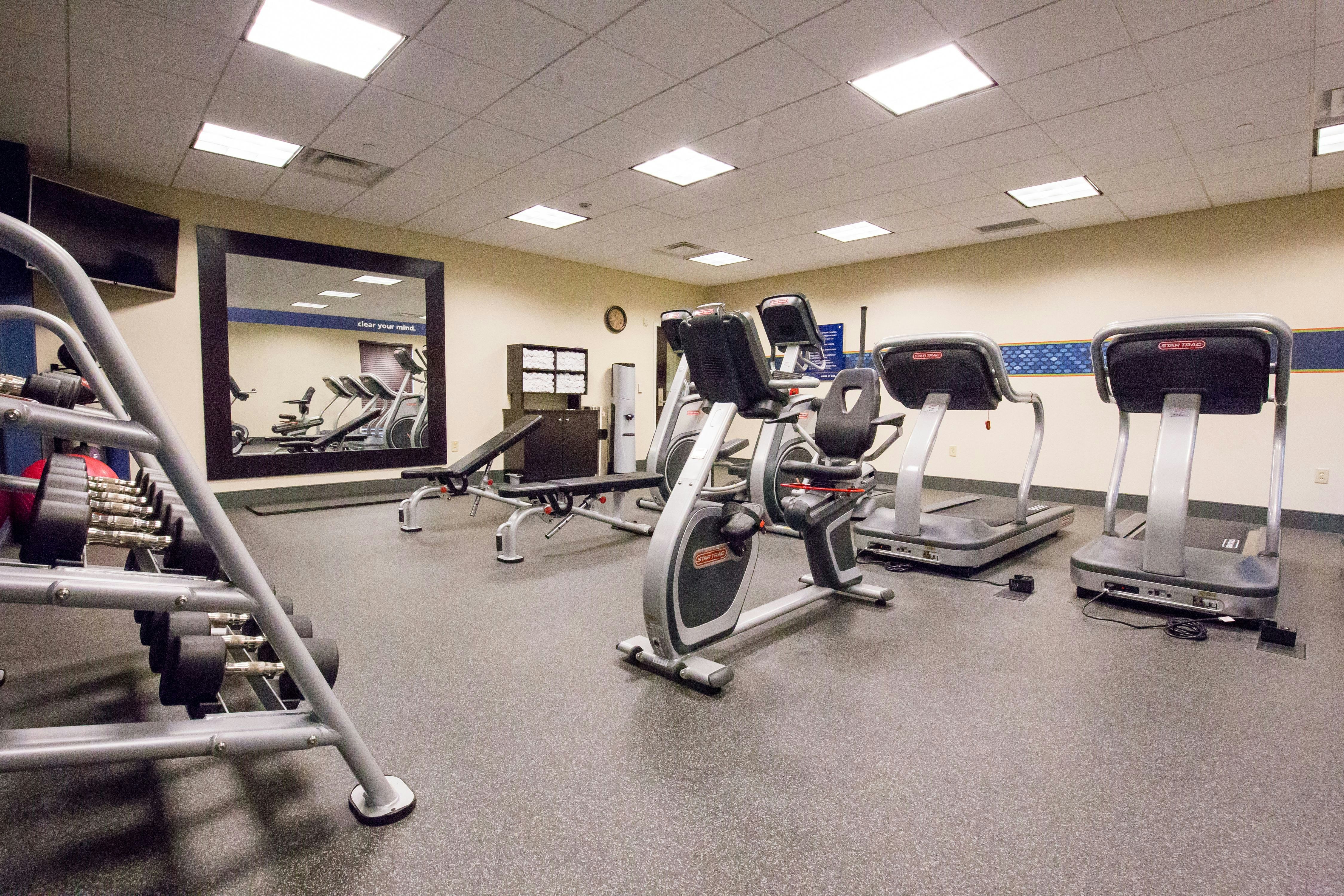 Hampton Inn Suites Pittsburgh Harmarville 20/50