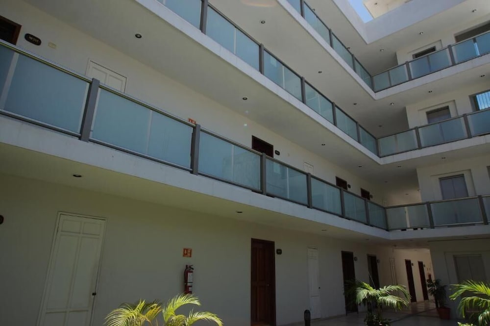 Hotel Juliet 27/34