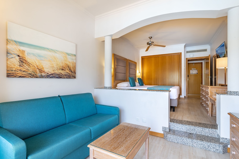 Lobby at 3HB Guarana, ALBUFEIRA