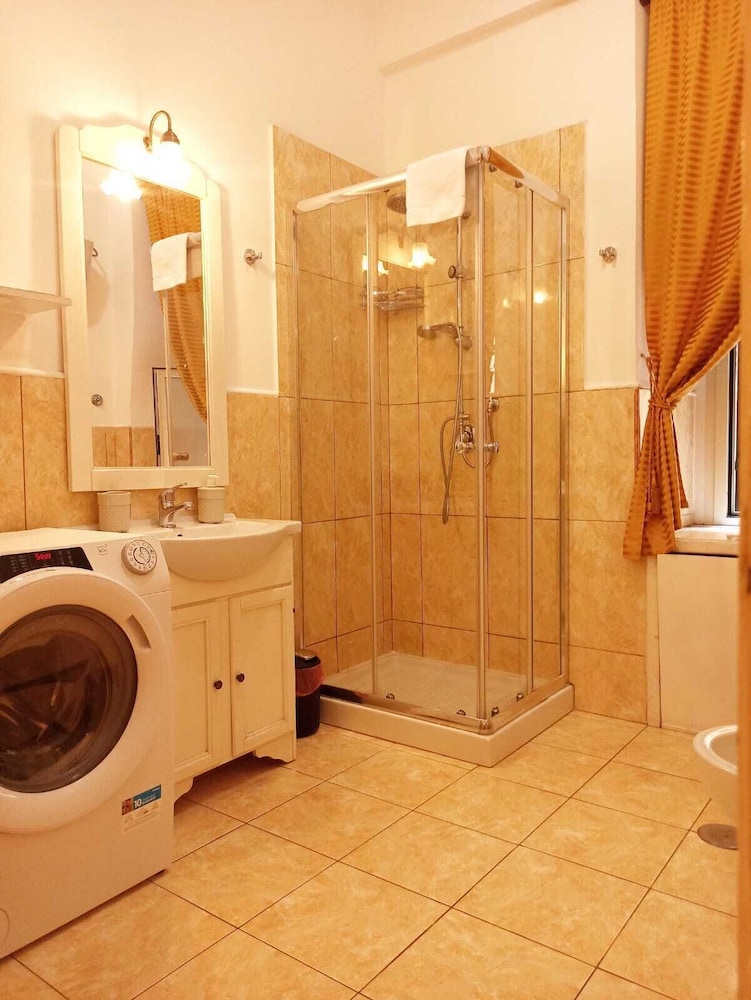 Domina Popolo B&B 47/47