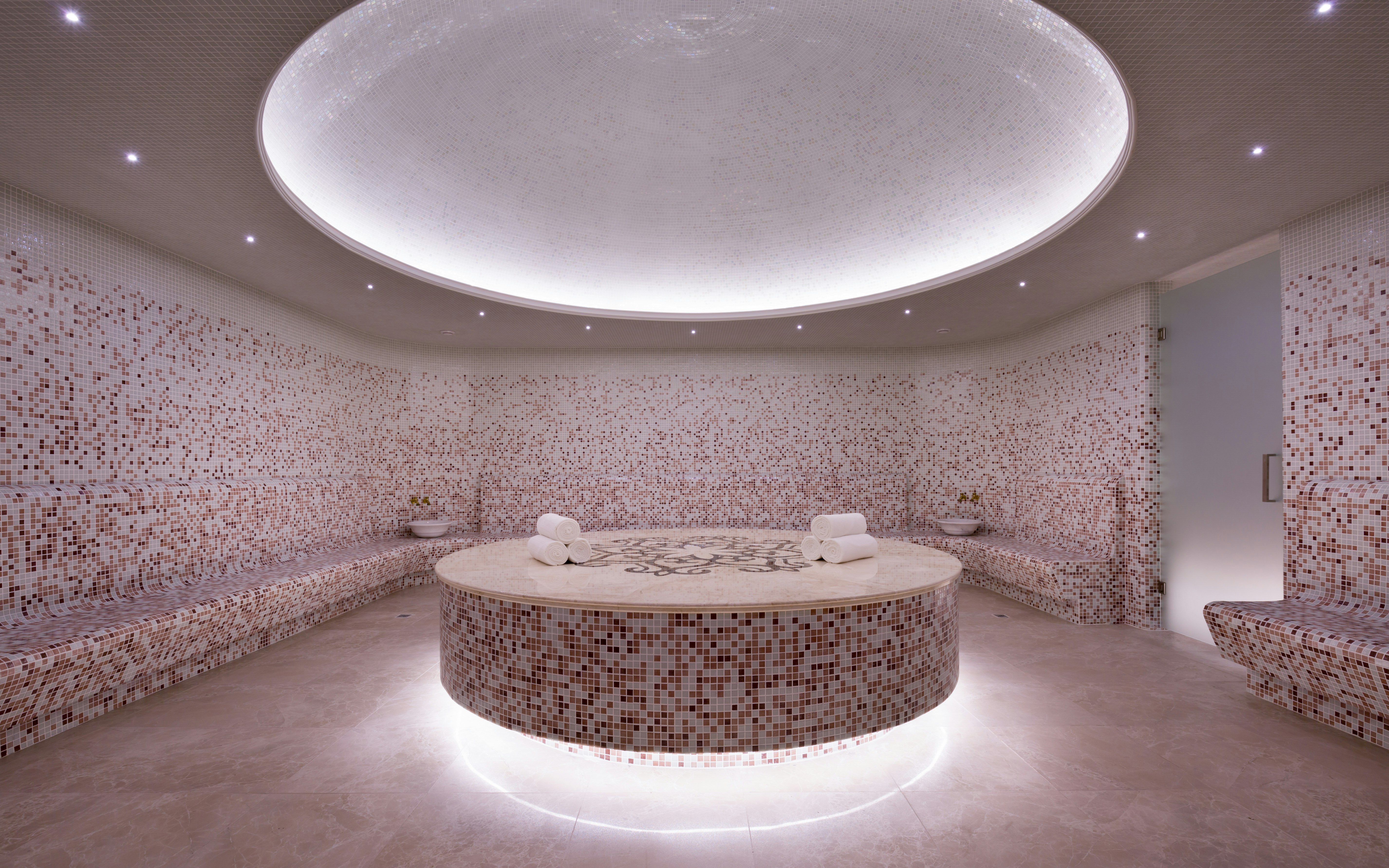 Hilton Astana 13/36