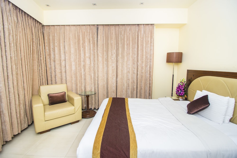 Unique Regency Hotel Dhaka 21/65