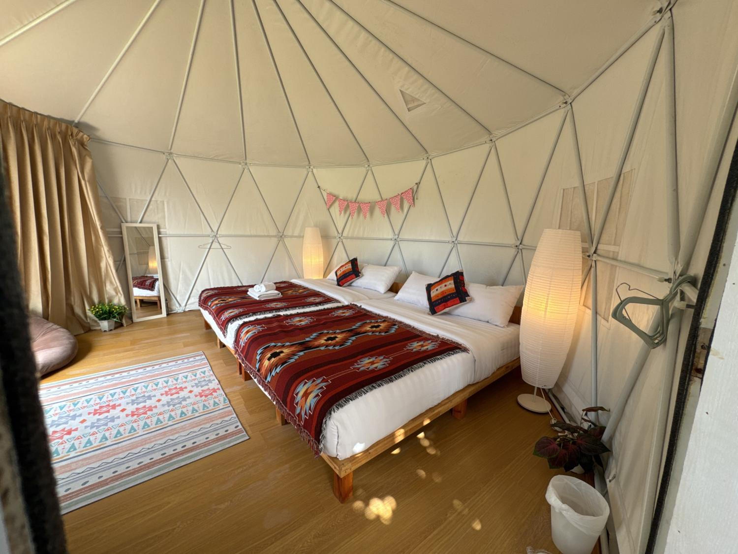 Yurt, Family, Tent, Garden View