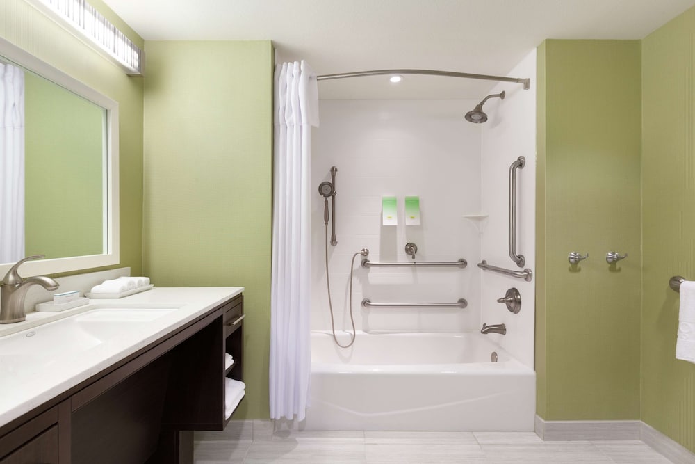 Home2 Suites by Hilton Seattle Airport 13/27