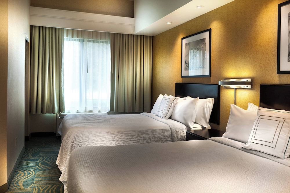 Suite, Multiple Beds, Accessible
