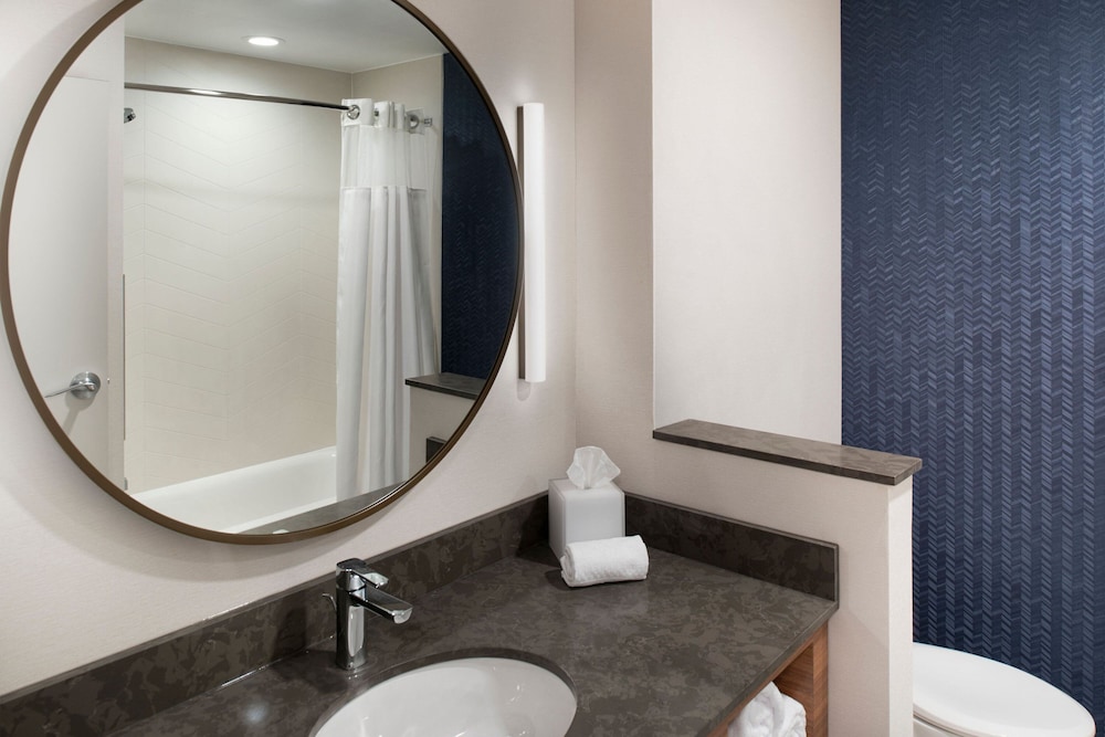 Fairfield Inn & Suites by Marriott Memphis Arlington 27/28
