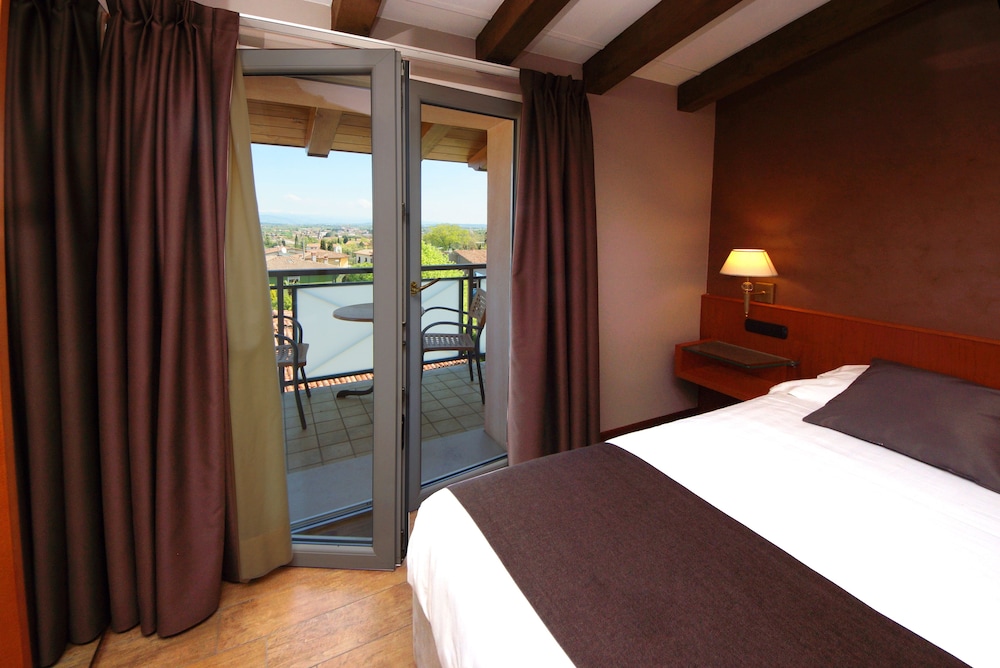 Hotel Clarin 14 By Dori 27/67