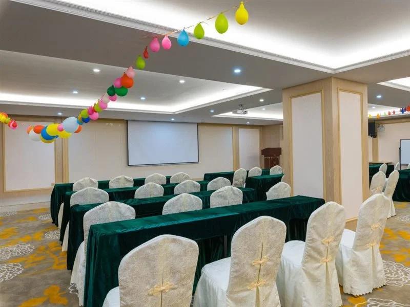 Vienna International Hotel (Dongguan Songshan Lake Guanzhang Road) 18/24