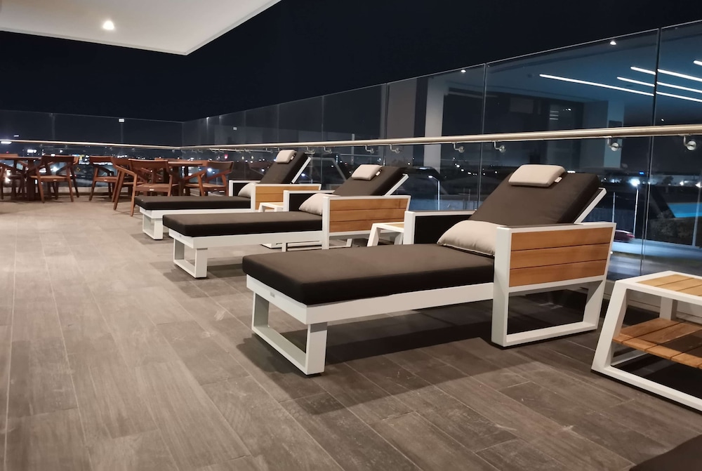 Ramada Encore by Wyndham Monterrey Apodaca Zona Aeropuerto 32/57