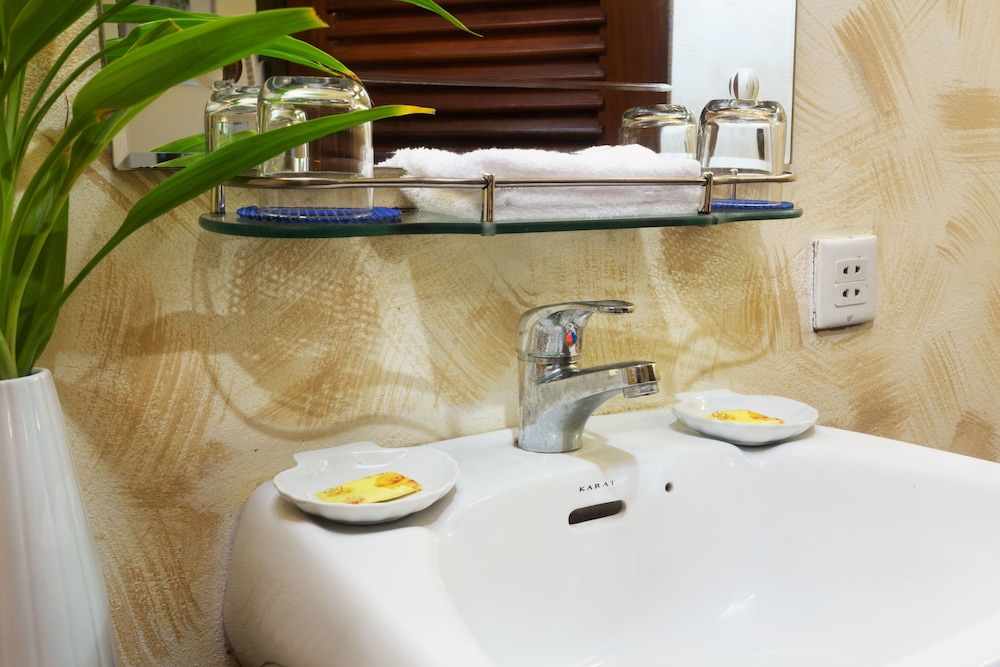 The Cockatoo Nature Resort Spa 49/50