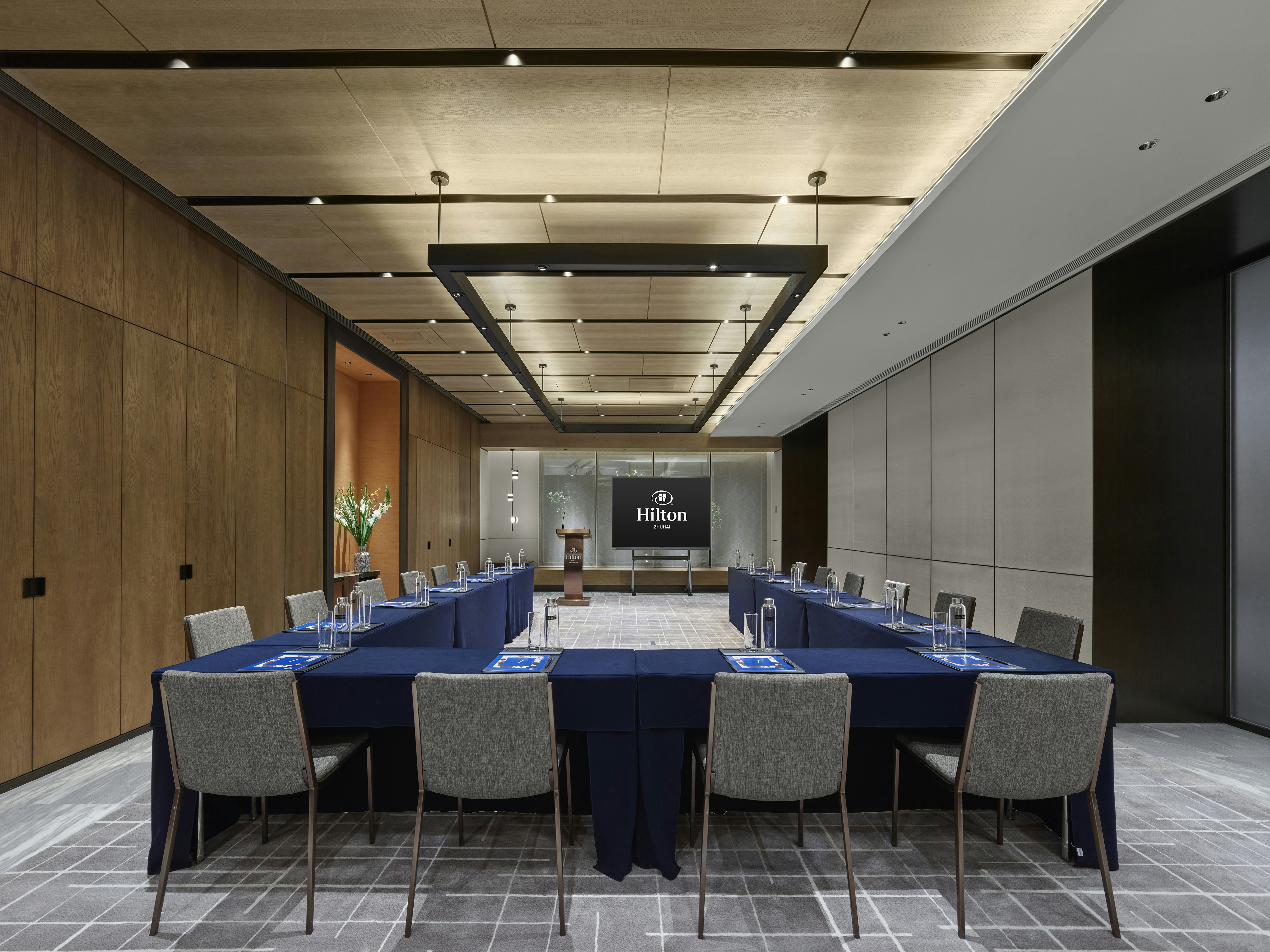 Hilton Zhuhai 37/49