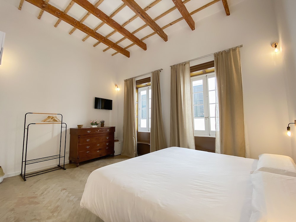 SUPERIOR, DOUBLE BED