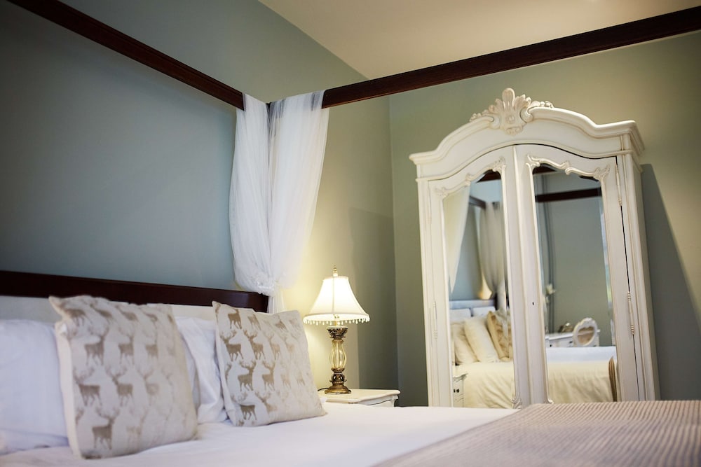Seckford Hall Hotel Spa 3/64