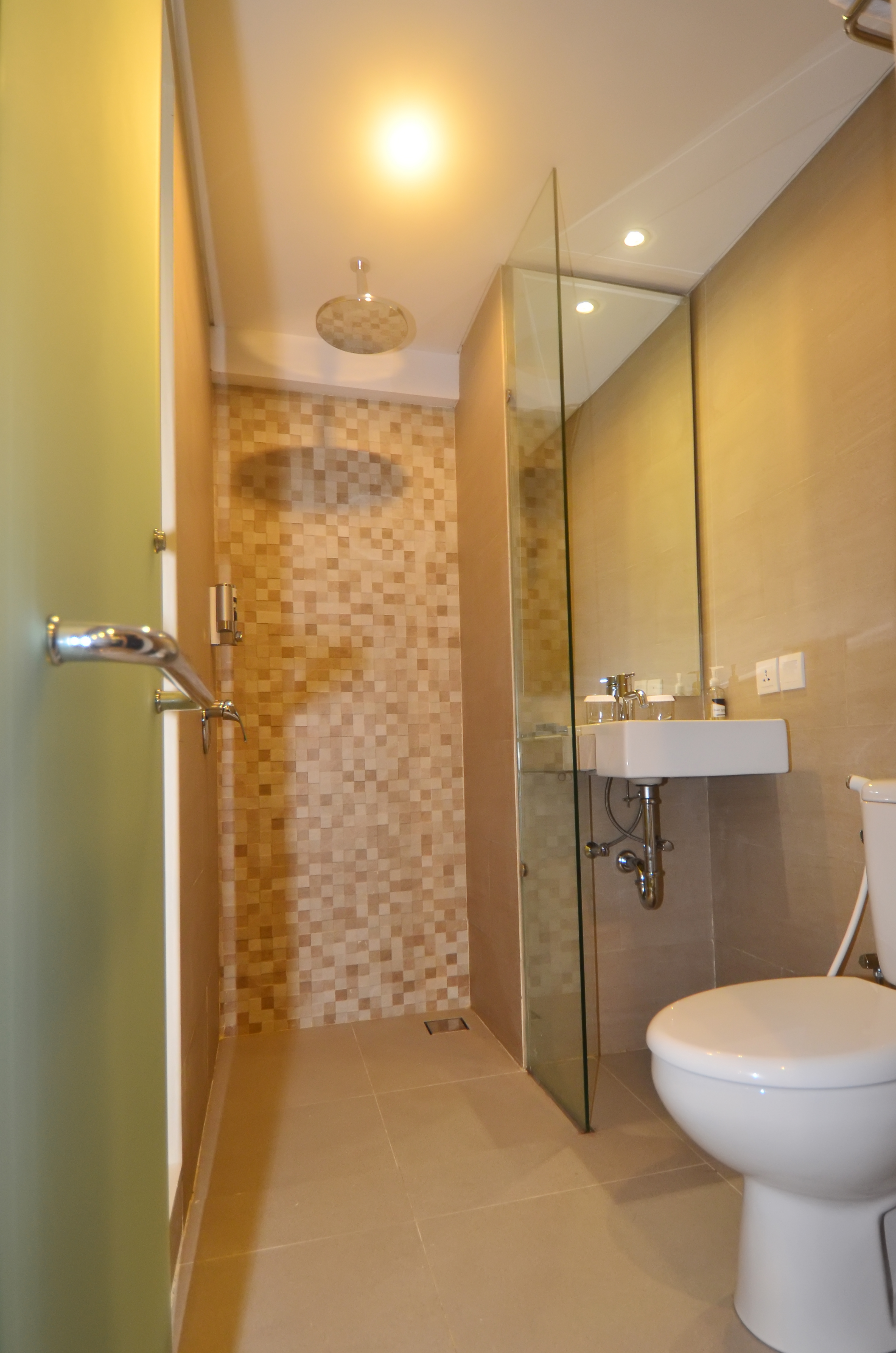 SUITE ROOM