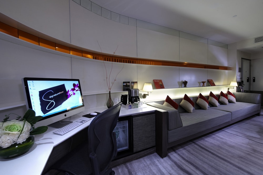 Charterhouse Causeway Bay Hotel 37/50