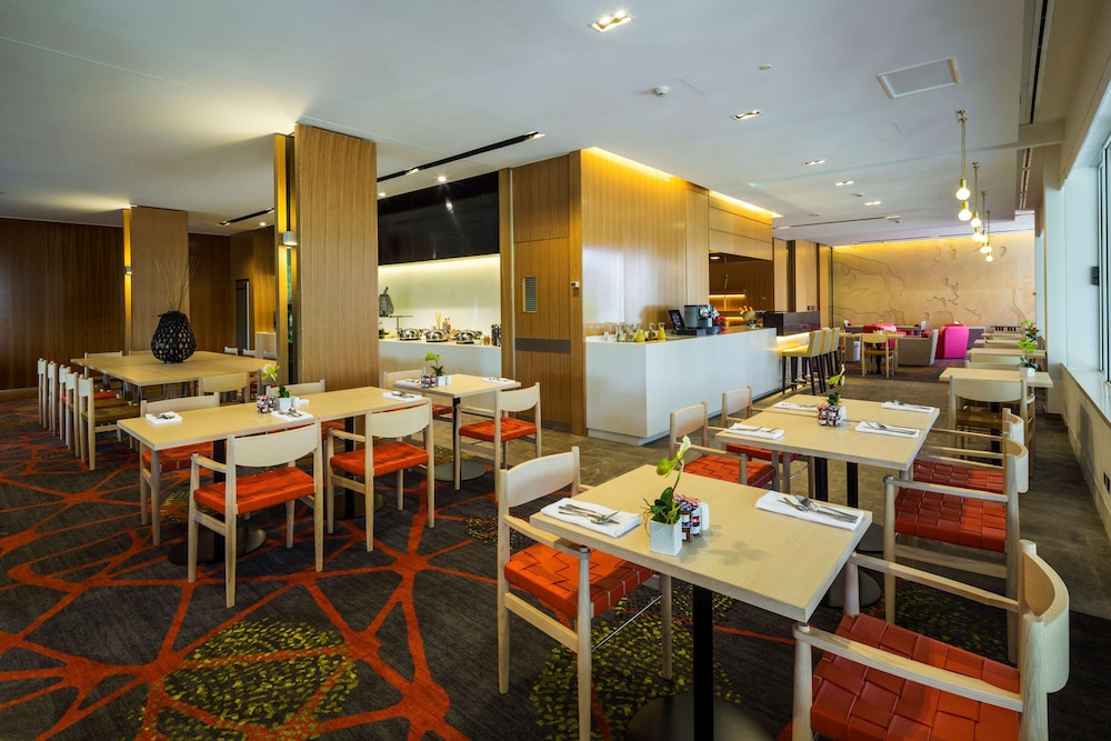 Shangri La the Marina Cairns 62/74