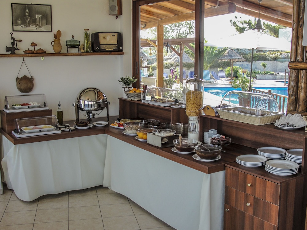 Spiros Soula Hotel 55/84