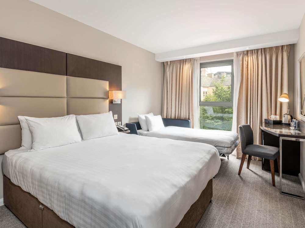 Mercure Edinburgh Haymarket 17/76