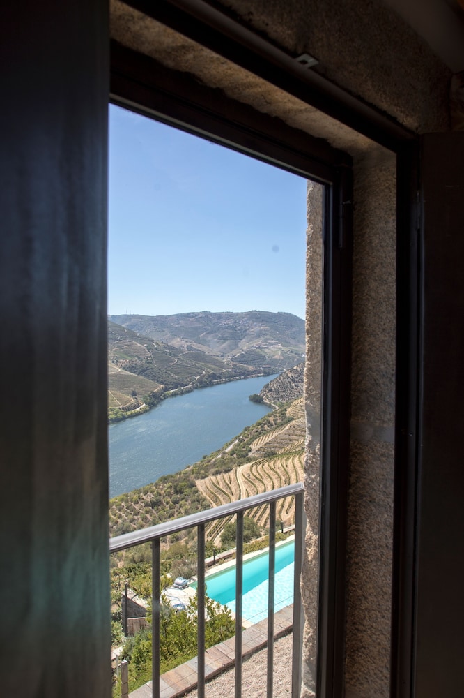 QUINTA DA VEIGA 45/48