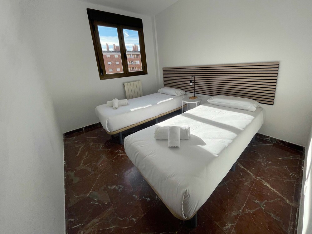 APARTAMENTOS EL PILAR 3000 9/34