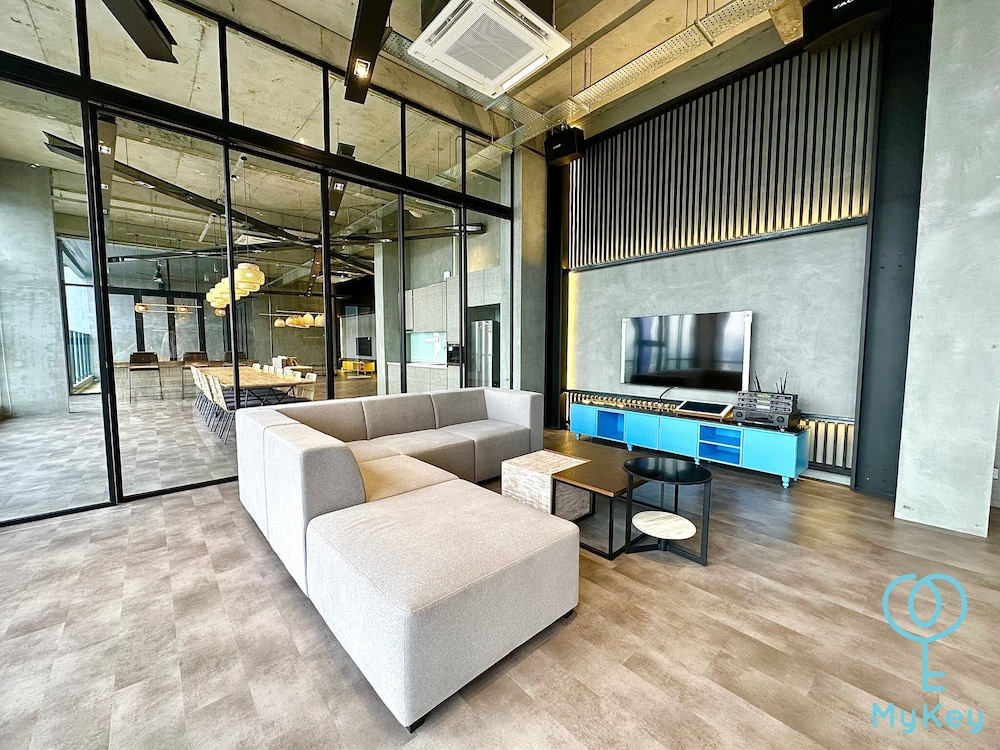 Millers Square by MyKey Global 44/59