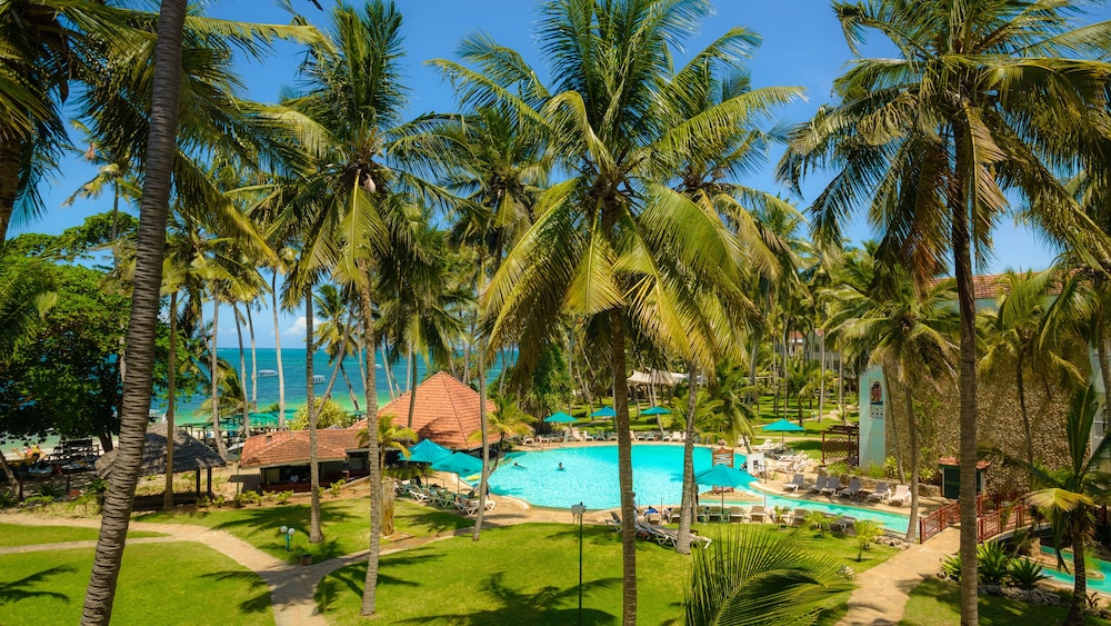 Sarova Whitesands Beach Resort and Spa 41/73