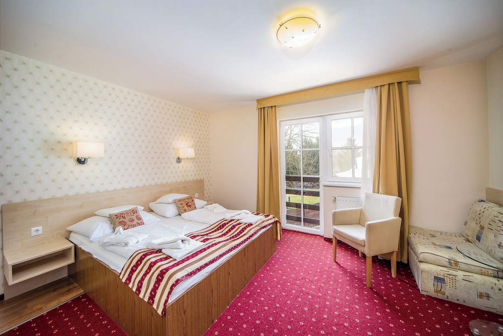Hotel Piroska Buk 13/50