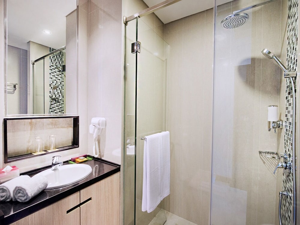The Southern Hotel Surabaya 50/50