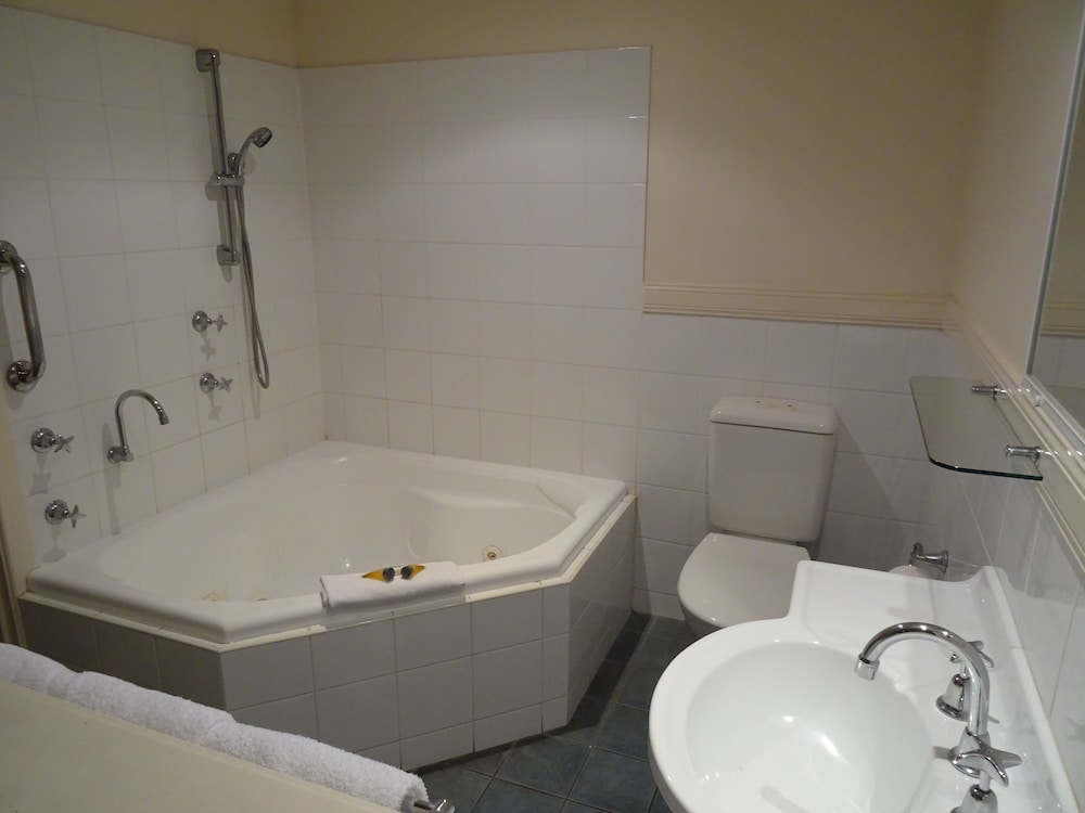 Aqualuna Beach Resort 27/56