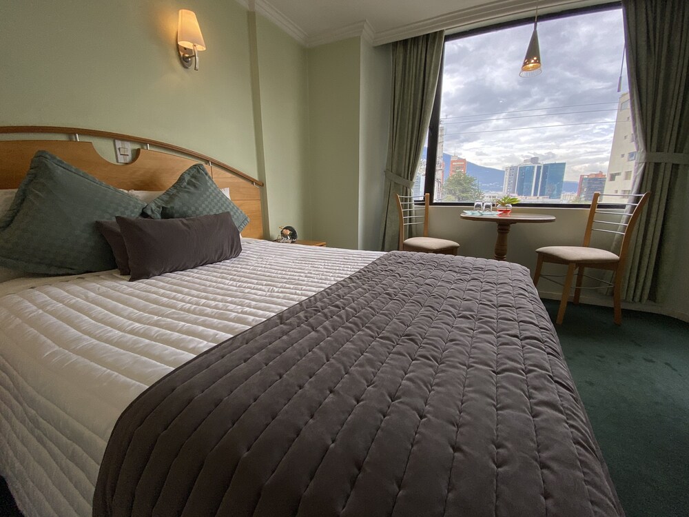 STANDARD, DOUBLE BED