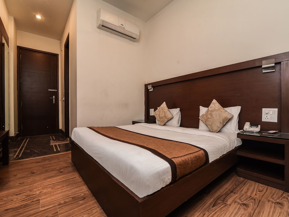 Haris Court Gurgaon 17/50