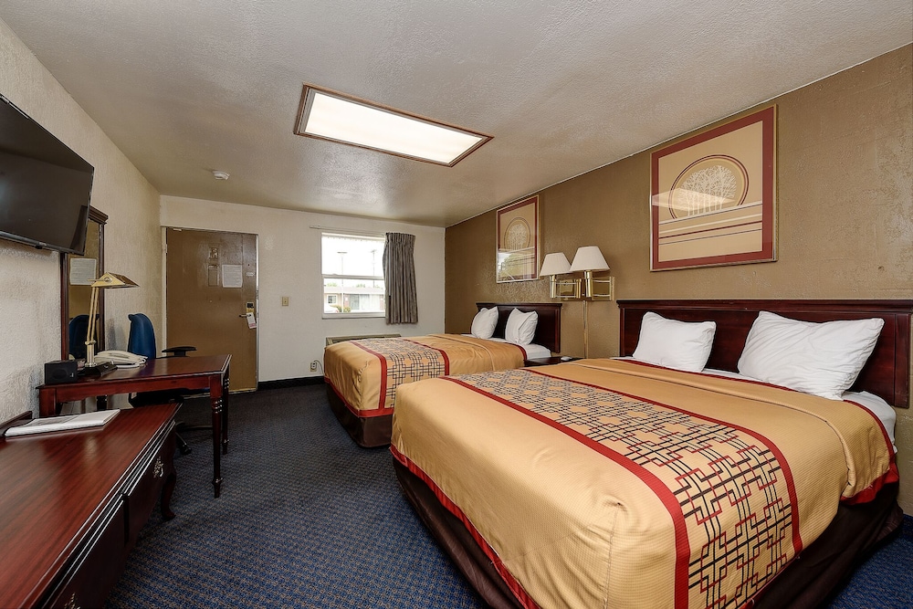 Guest Inn Rogers 13/67