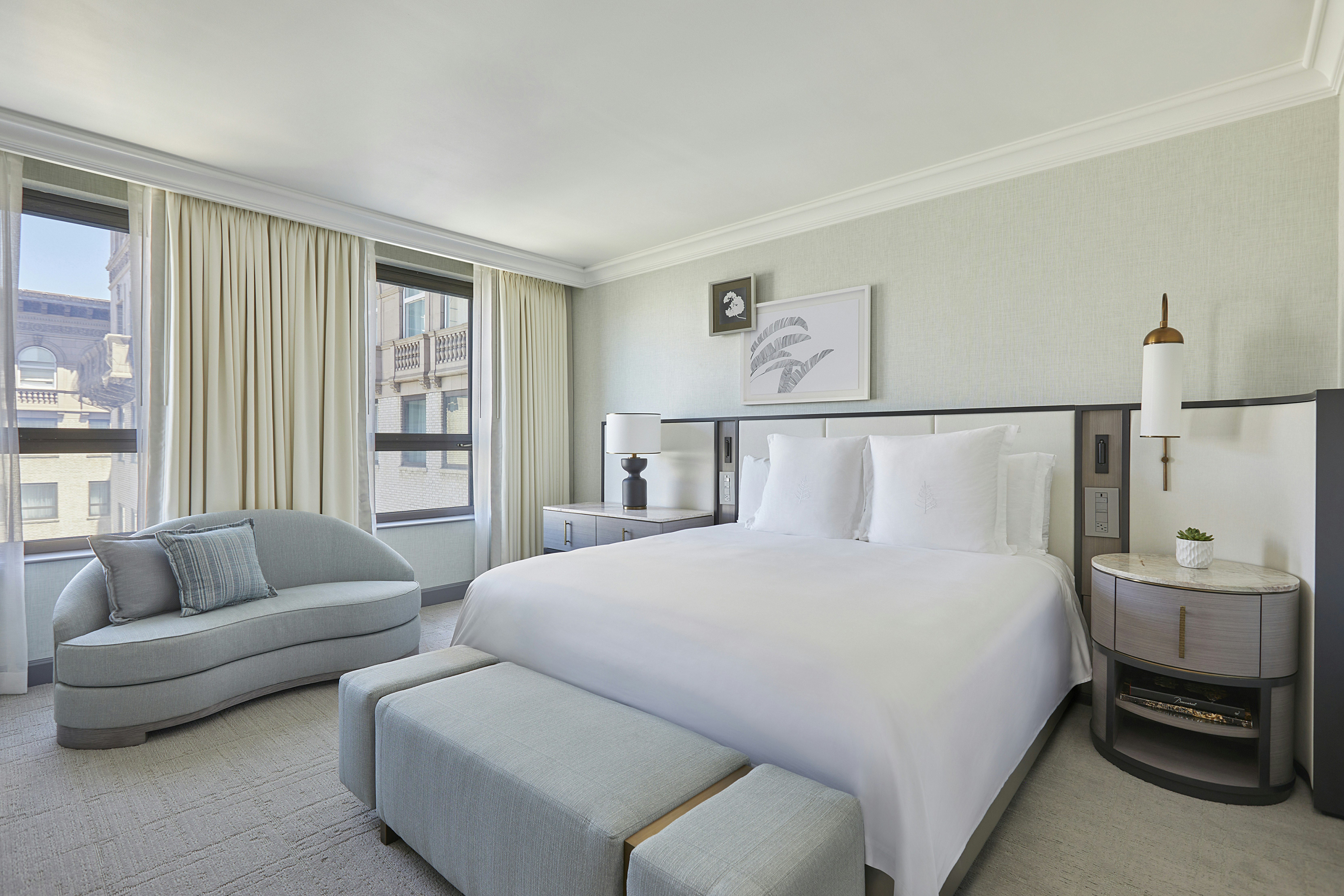 1 Bedroom, Wilshire, Suite, King Bed