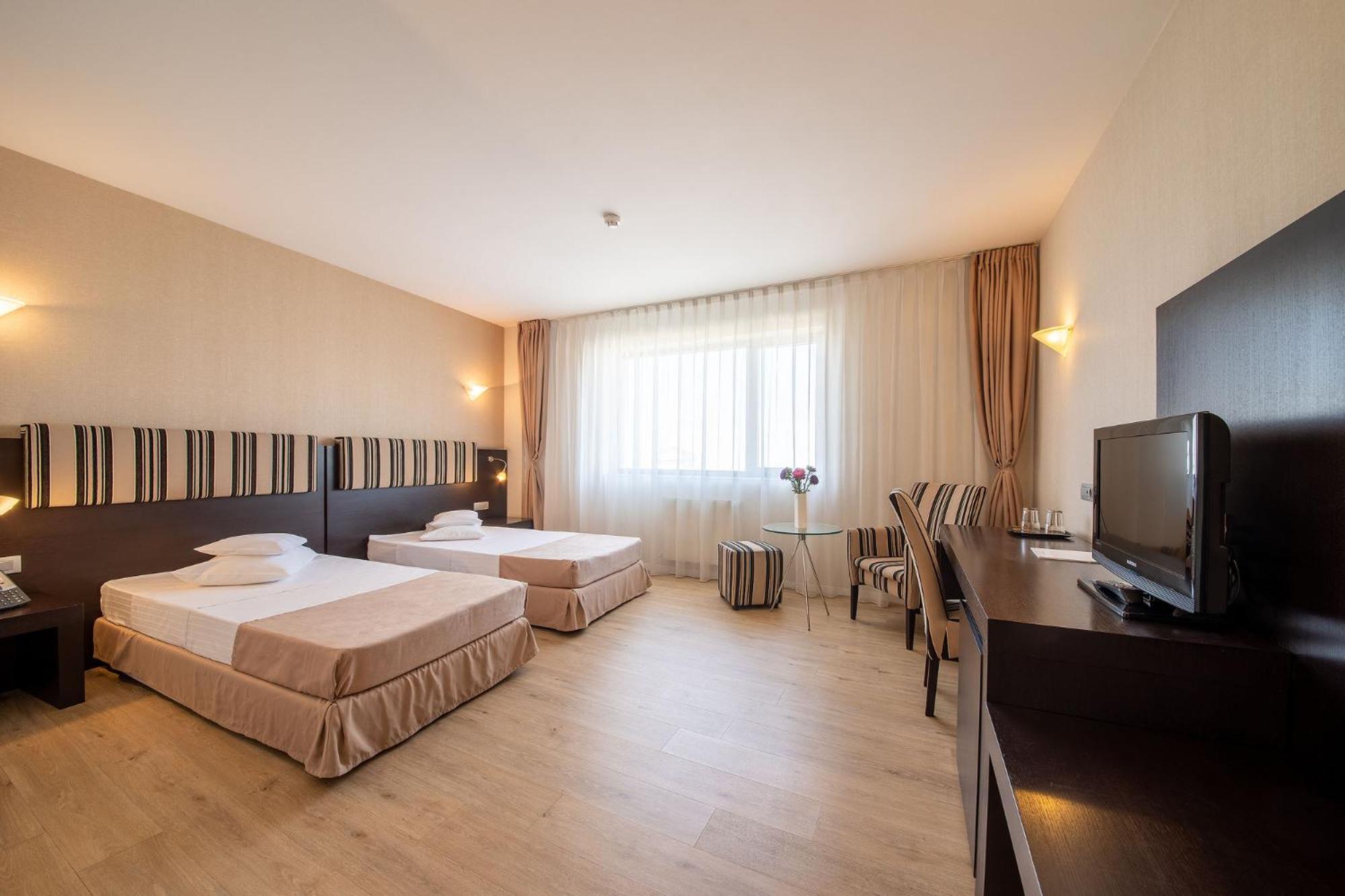 Twin room Deluxe