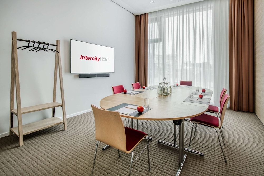 Intercityhotel Hildesheim 37/41