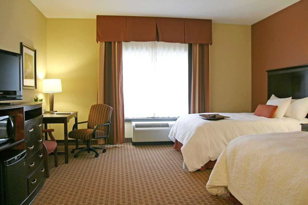 Hampton Inn and Suites Sevierville at Stadium Drive 7/40