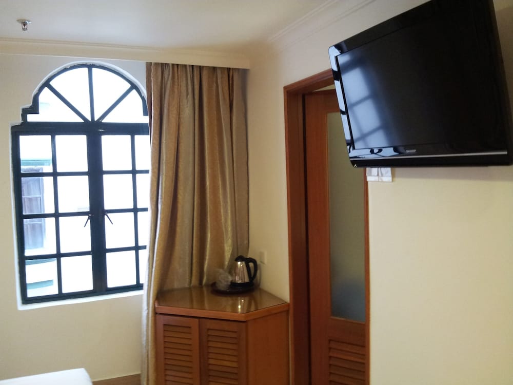 Cardogan Hotel 33/46