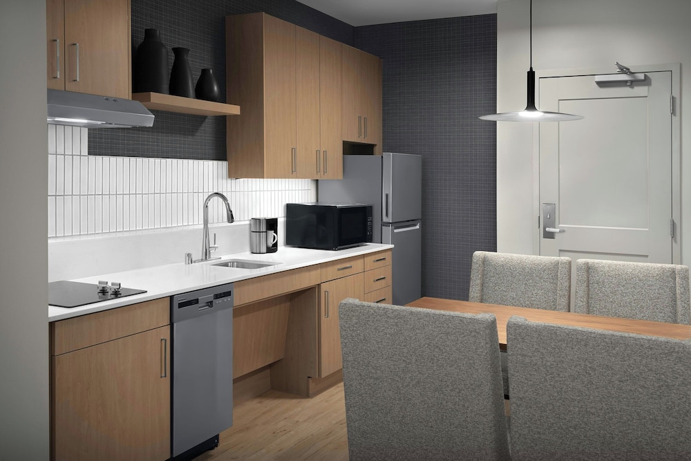 Residence Inn by Marriott Seattle Northgate Station 29/39