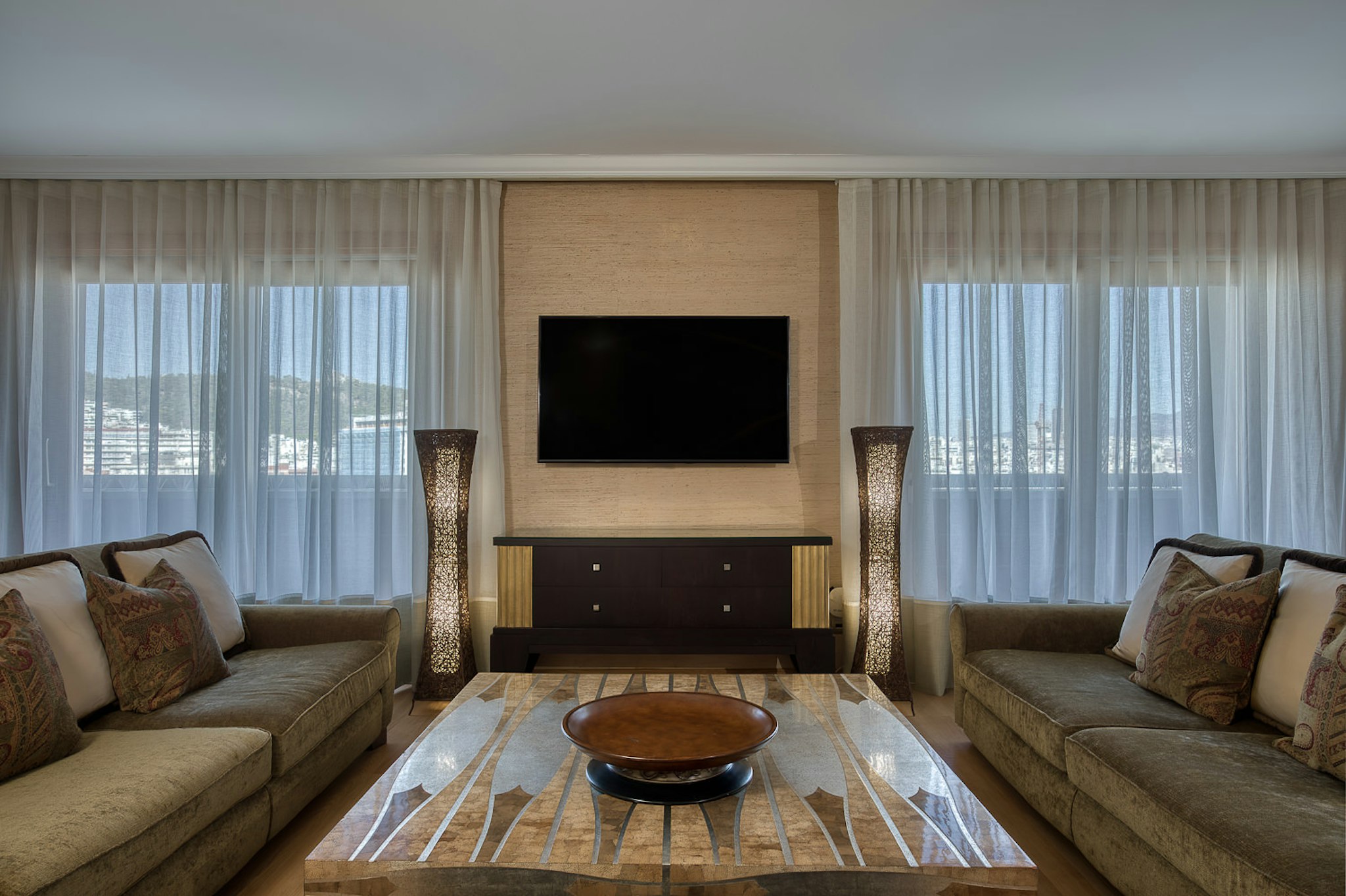 Divani Caravel Hotel 65/87