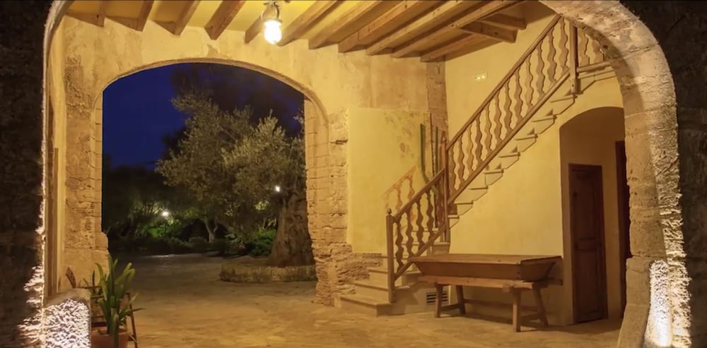 Casal Santa Eulalia 44/50