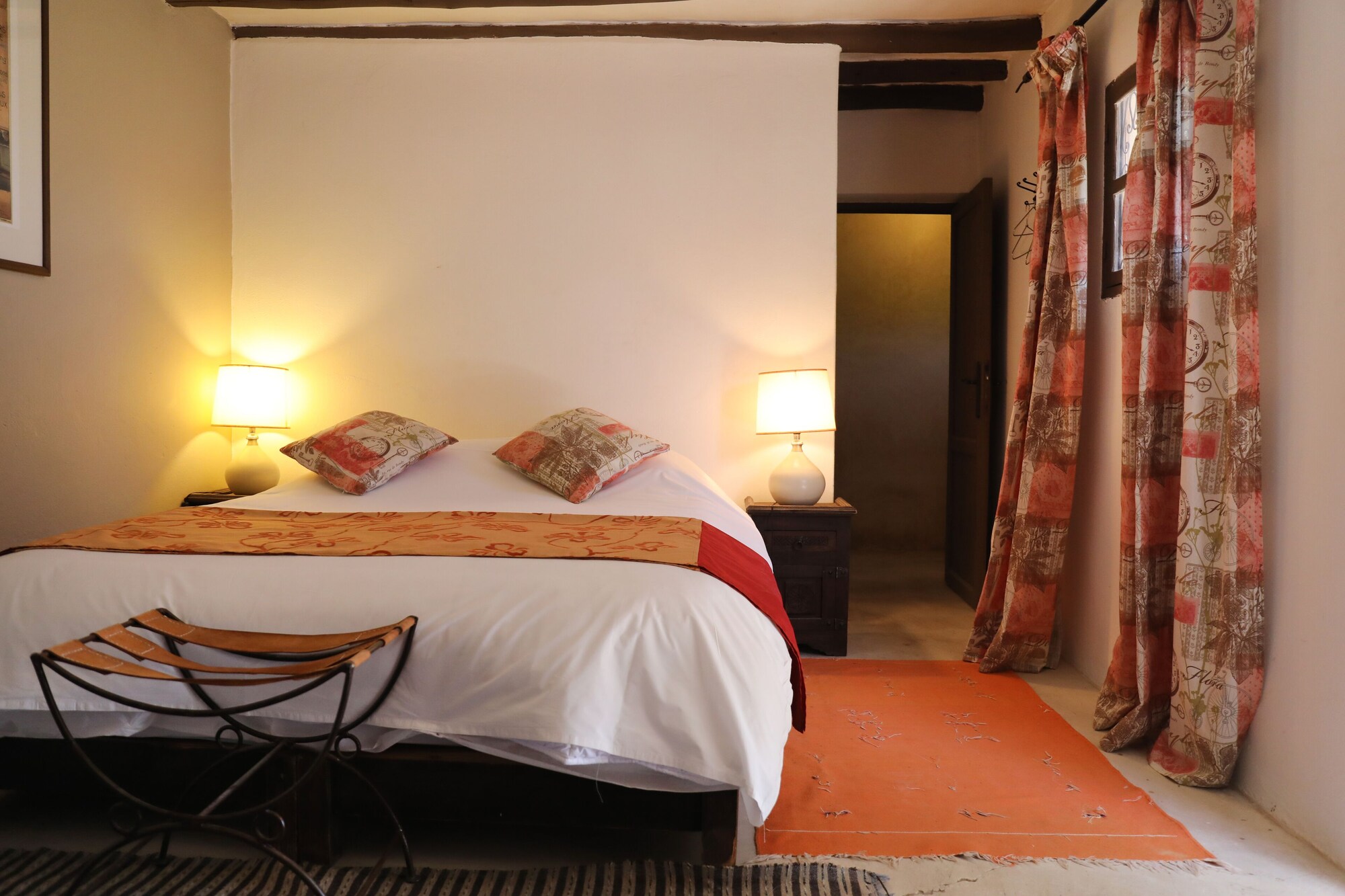 COMFORT, DOUBLE BED