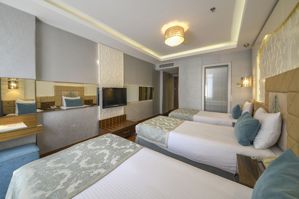 Grand Star Hotel Bosphorus 11/86