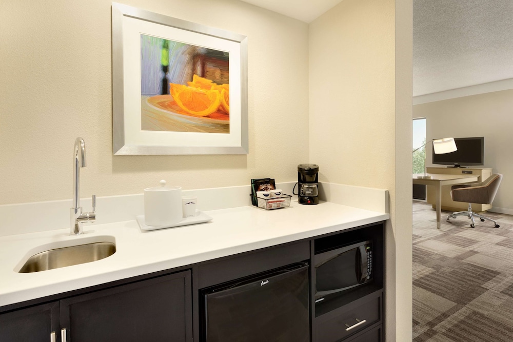 Hampton Inn And Suites 32/34