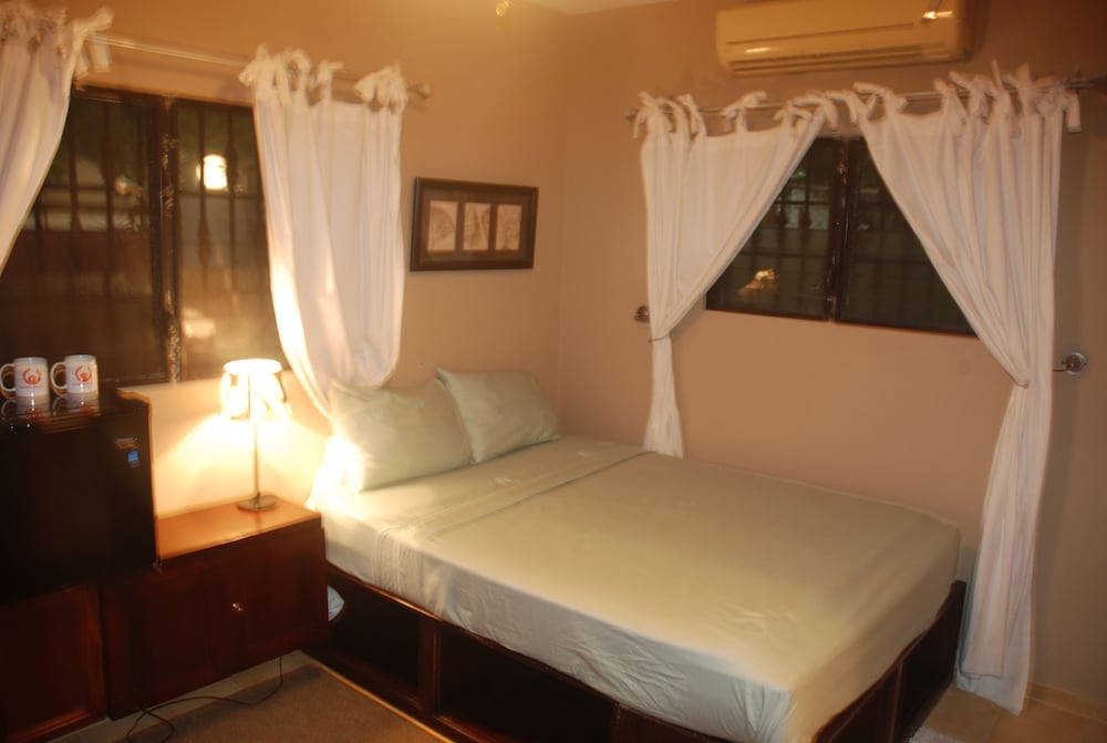 E&amp;J Boutique Residences 7/50